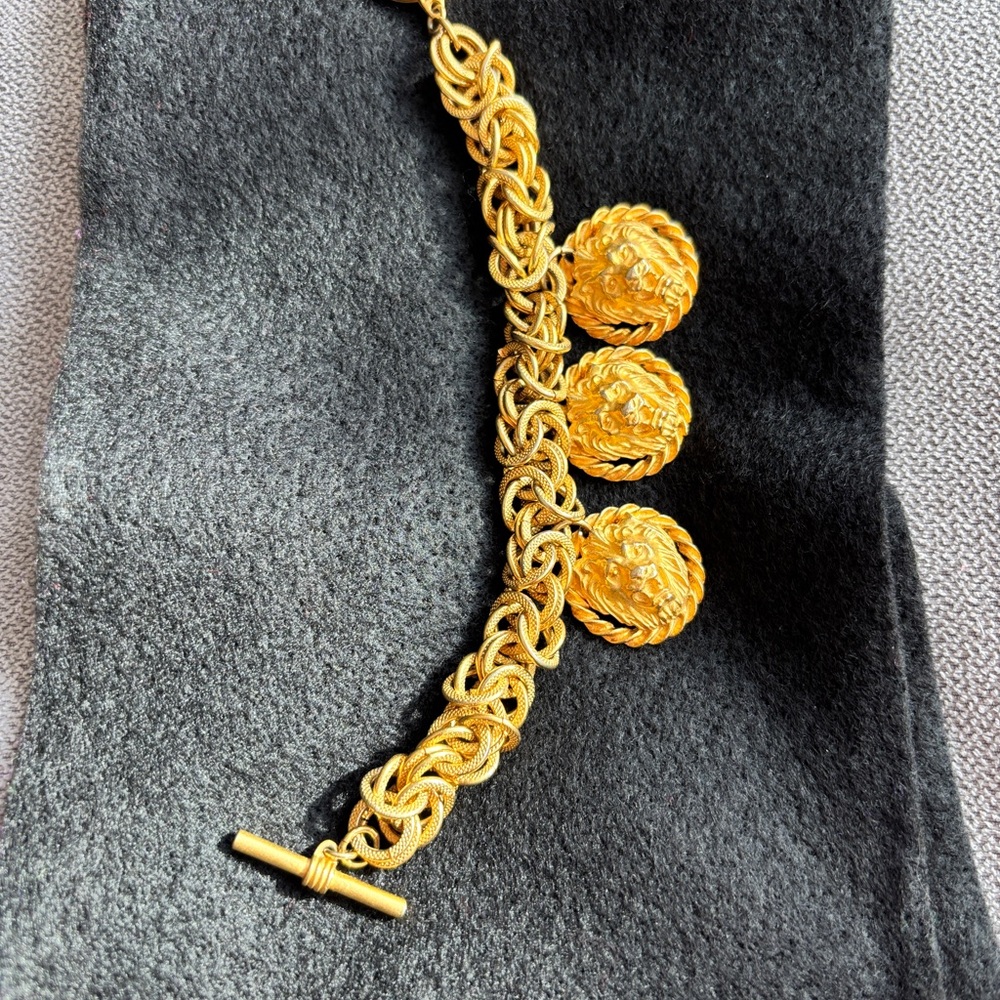 Vintage Anne Klein bracelet - triple lion head